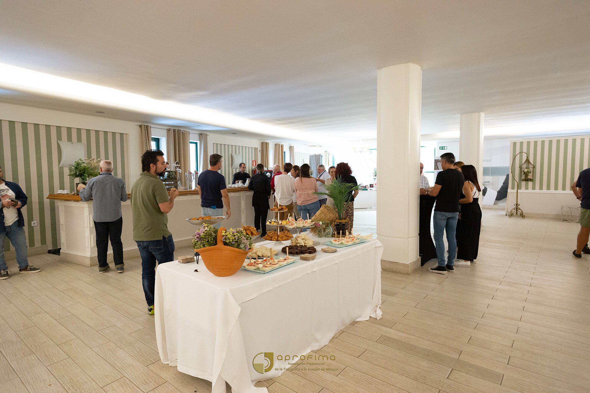 91F6B344-67AC-4EFC-804D-49217C8A6E7C